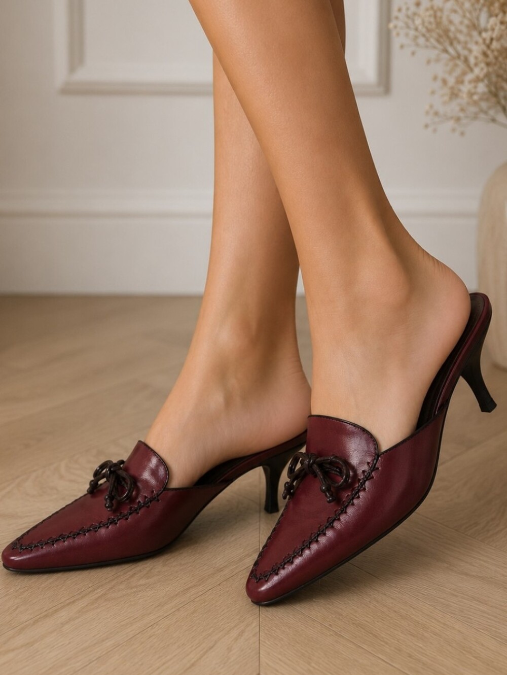 Vtg Nicole Red Leather Kitten Heel Mules Pointed Toe Bow Y2K Coquette Size 7.5